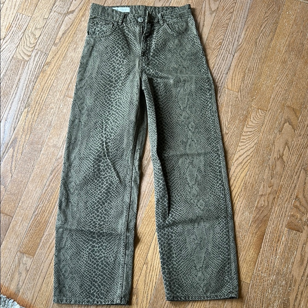 Zara jeans size 2